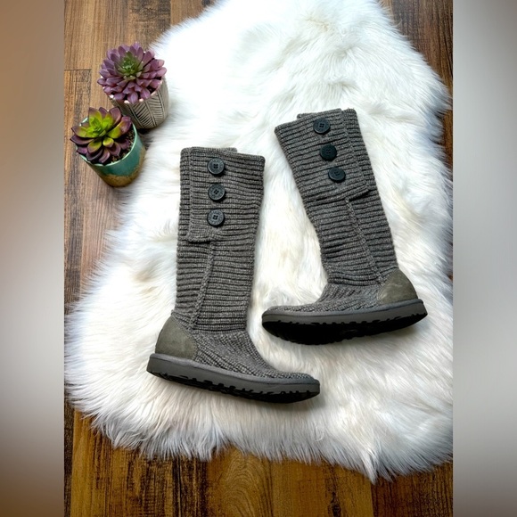 Ugg Classic Cardy Boots Gray - Picture 1 of 7